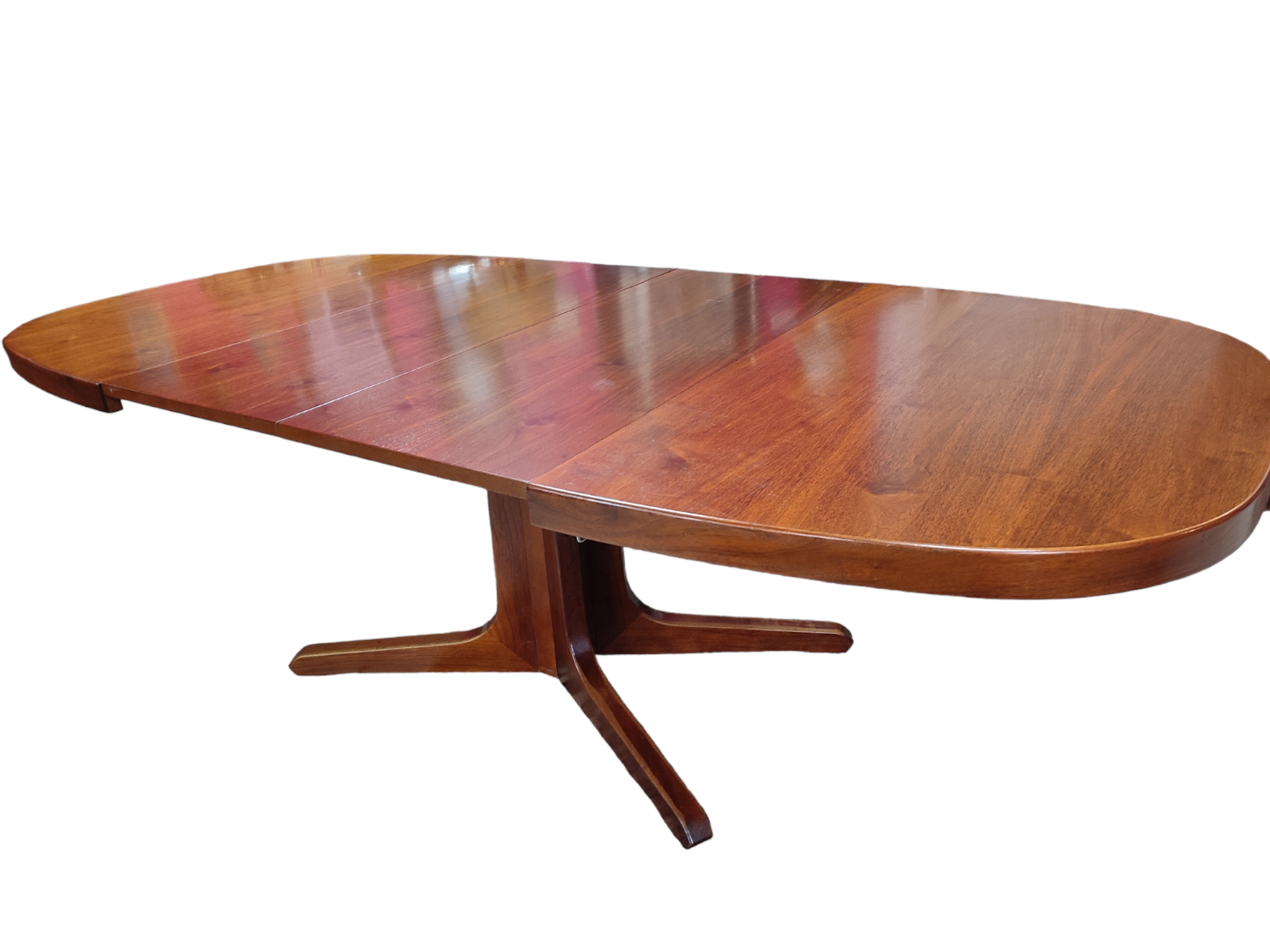 extendable oval table Scandinavian style