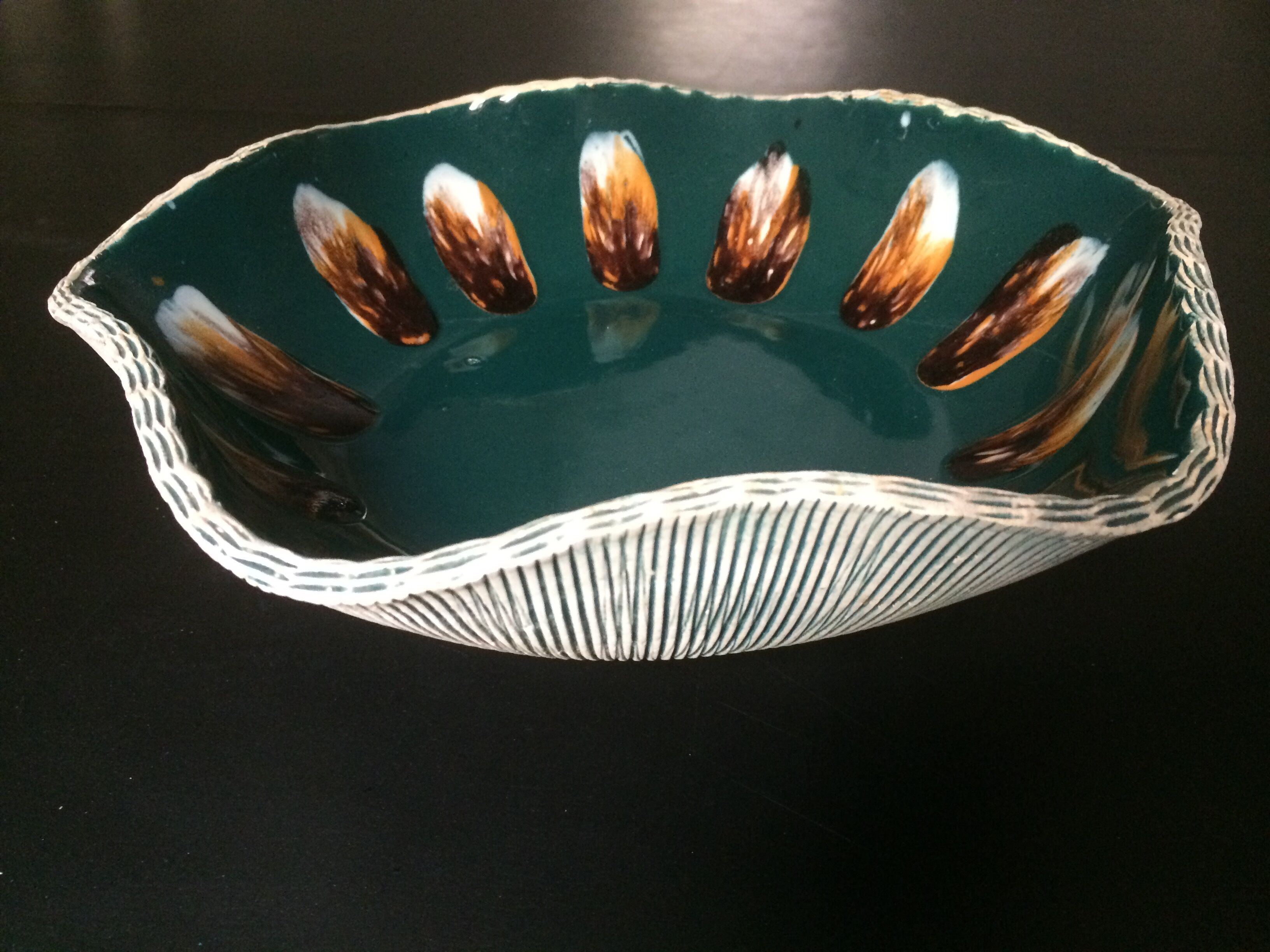 Scarified free-form tripod ceramic cup 50s /60