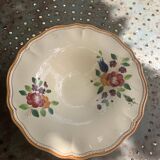 Coupe a fruits en faience avec des fleurs peintes a la main, ancienne
