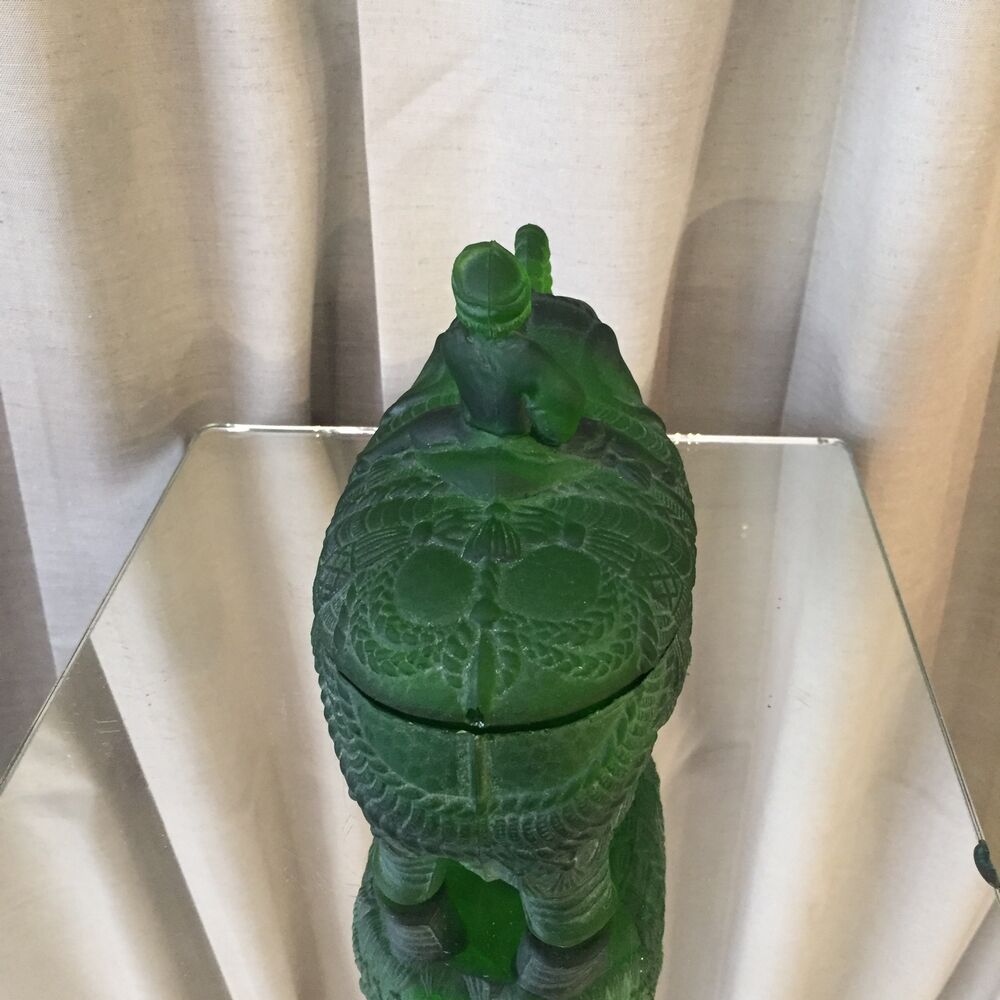 Candy box, sugar bowl, mahout on its elephant, portieux green