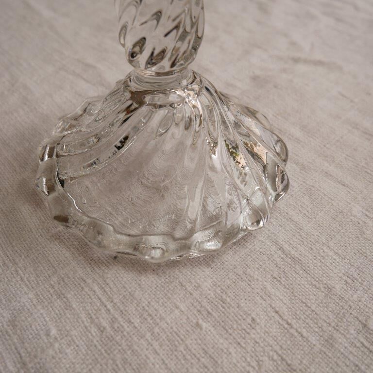 Set of 2 glass candle holders