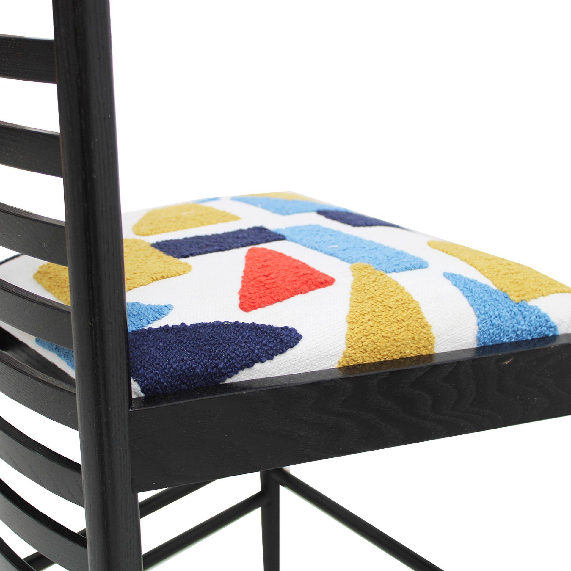 Mid-Century Modern Mackintosh "292 Hill House 1" Black Italian Ashwood Chair