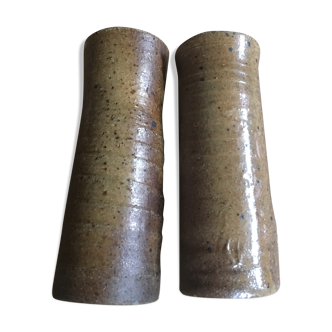 Duo of soliflores in sandstone