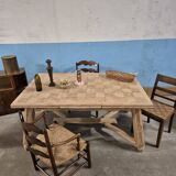 Airbrushed table