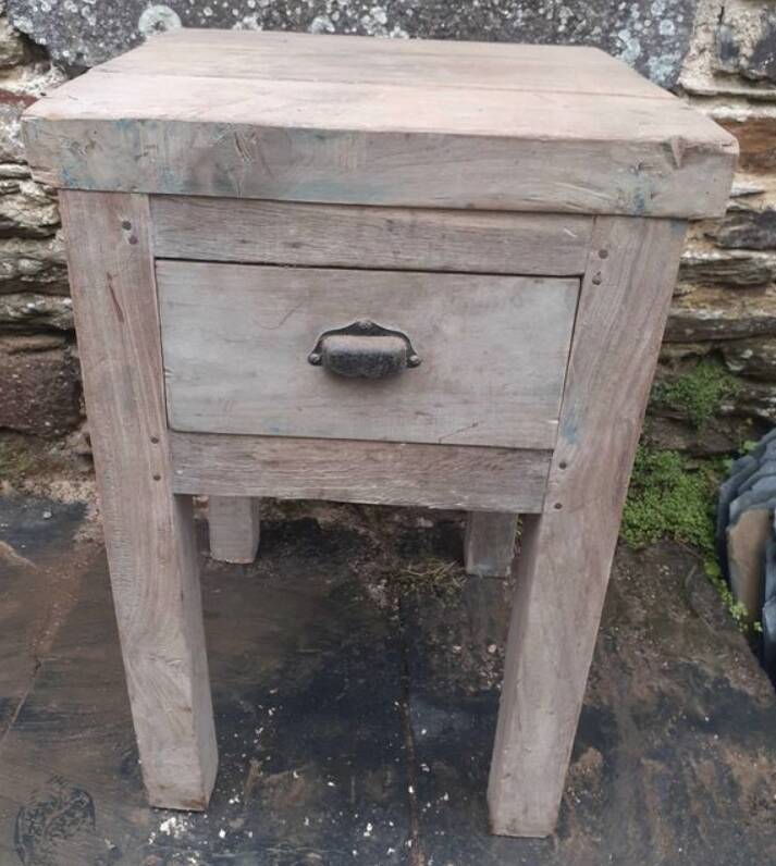 Meuble de métier billot bout de canapé