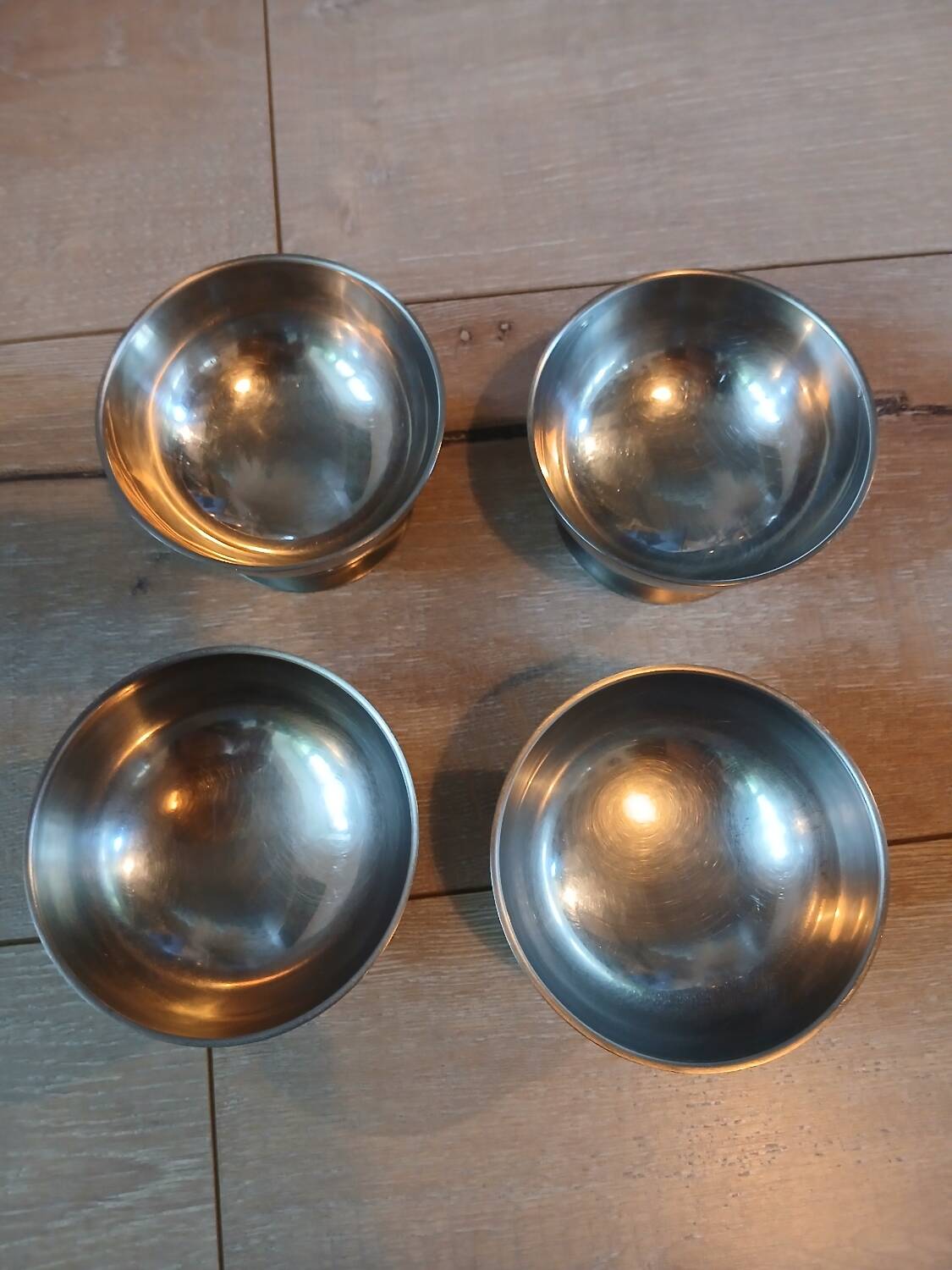 4 stainless steel ice cream/sorbet cups