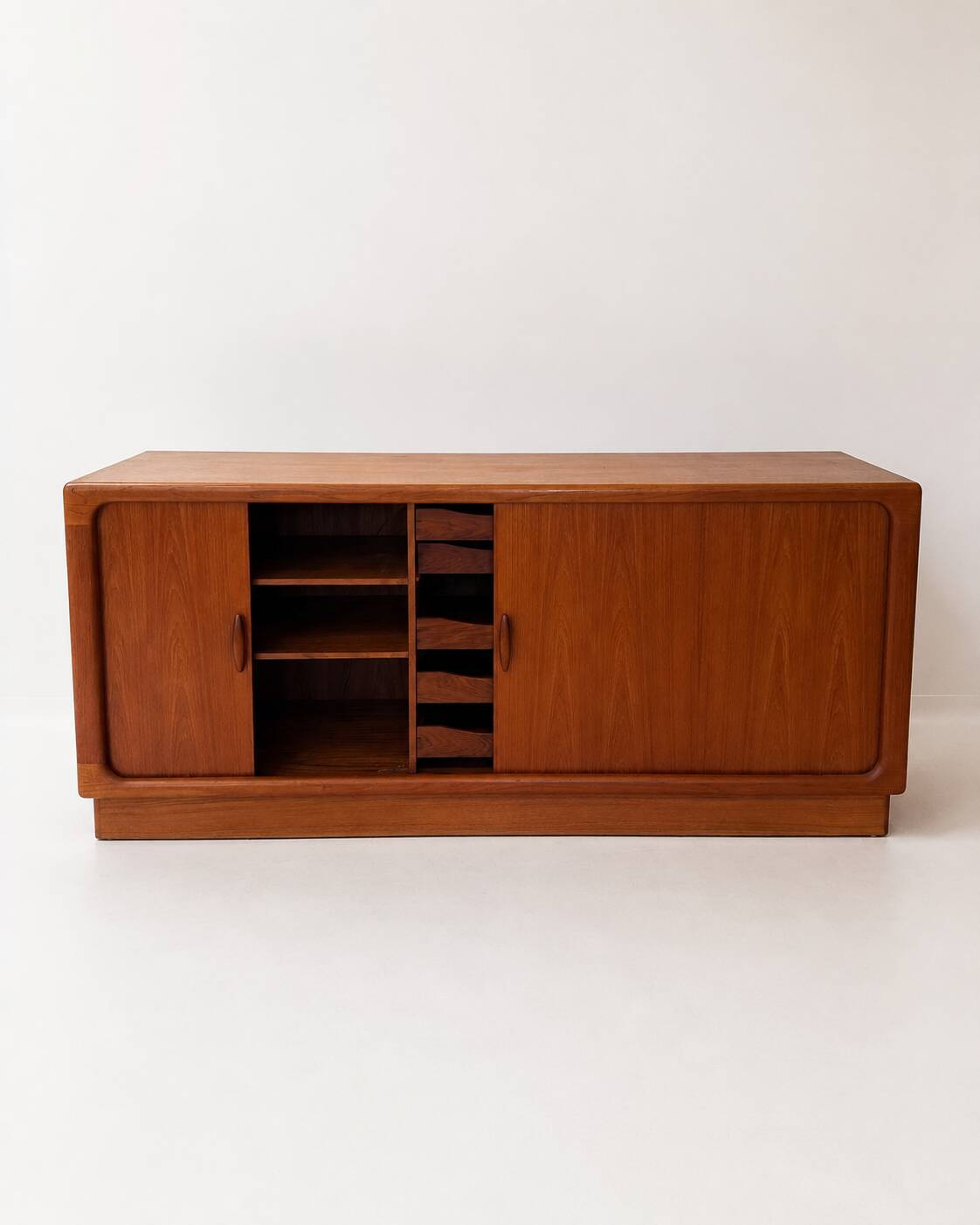 Sideboard  Dyrlund Denmark