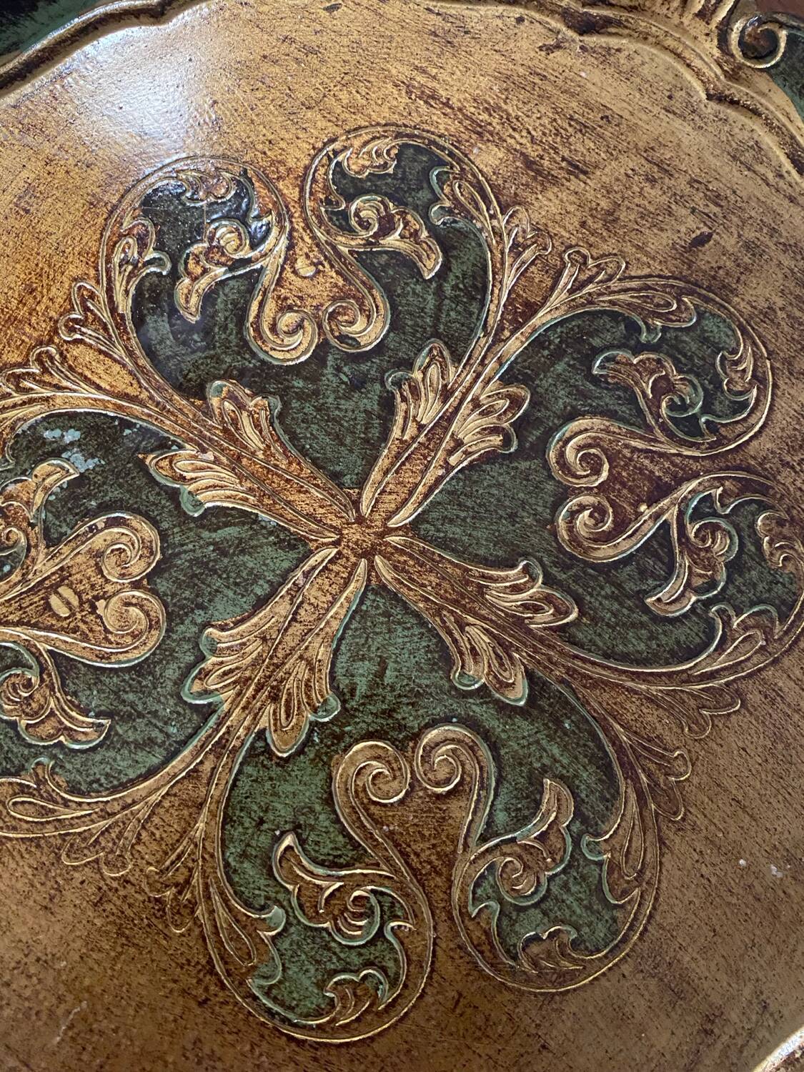 Round wooden Florentine platter