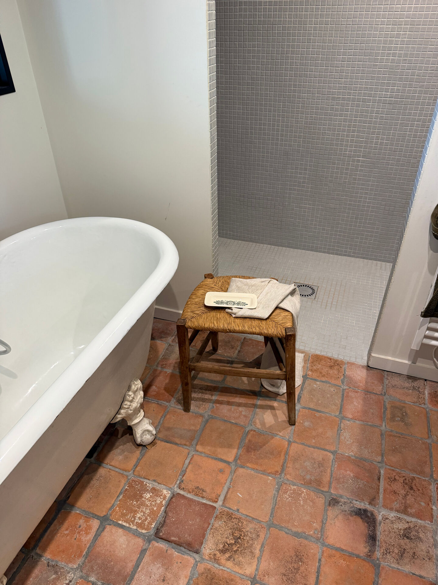 Longchamp soap dish in earthenware