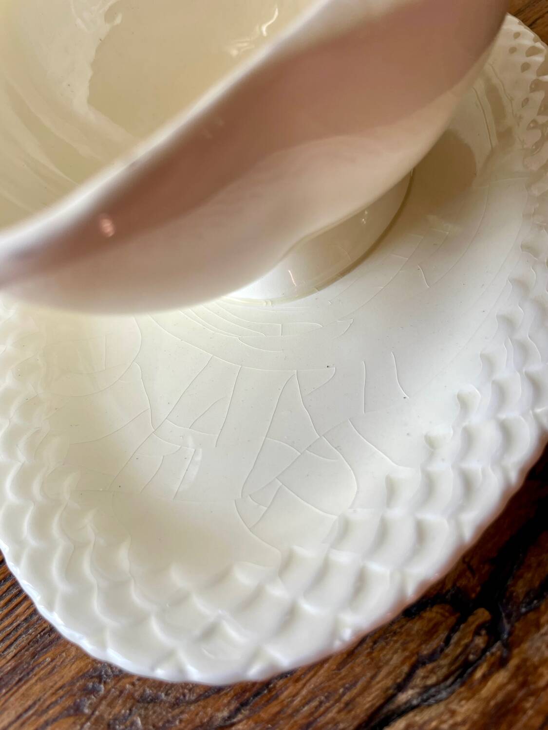 Large fish platter with its sauce boat, annecy model, vintage gien.
