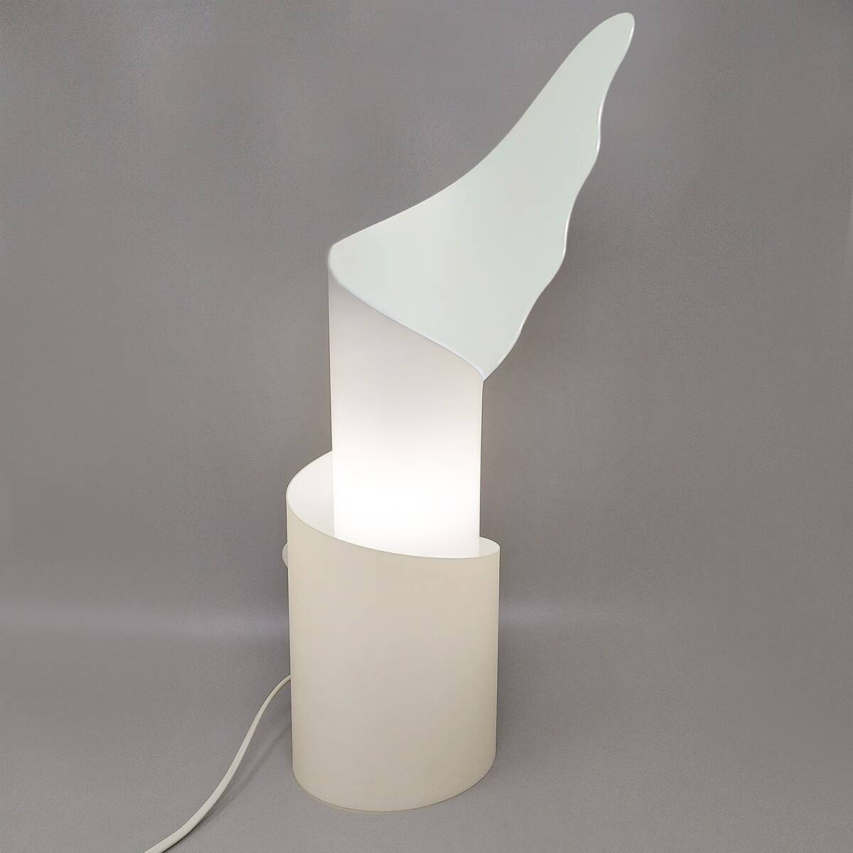 1980s Gorgeous Slamp "Wings - Ali" Table Lamp Designed by Riccardo Raco for