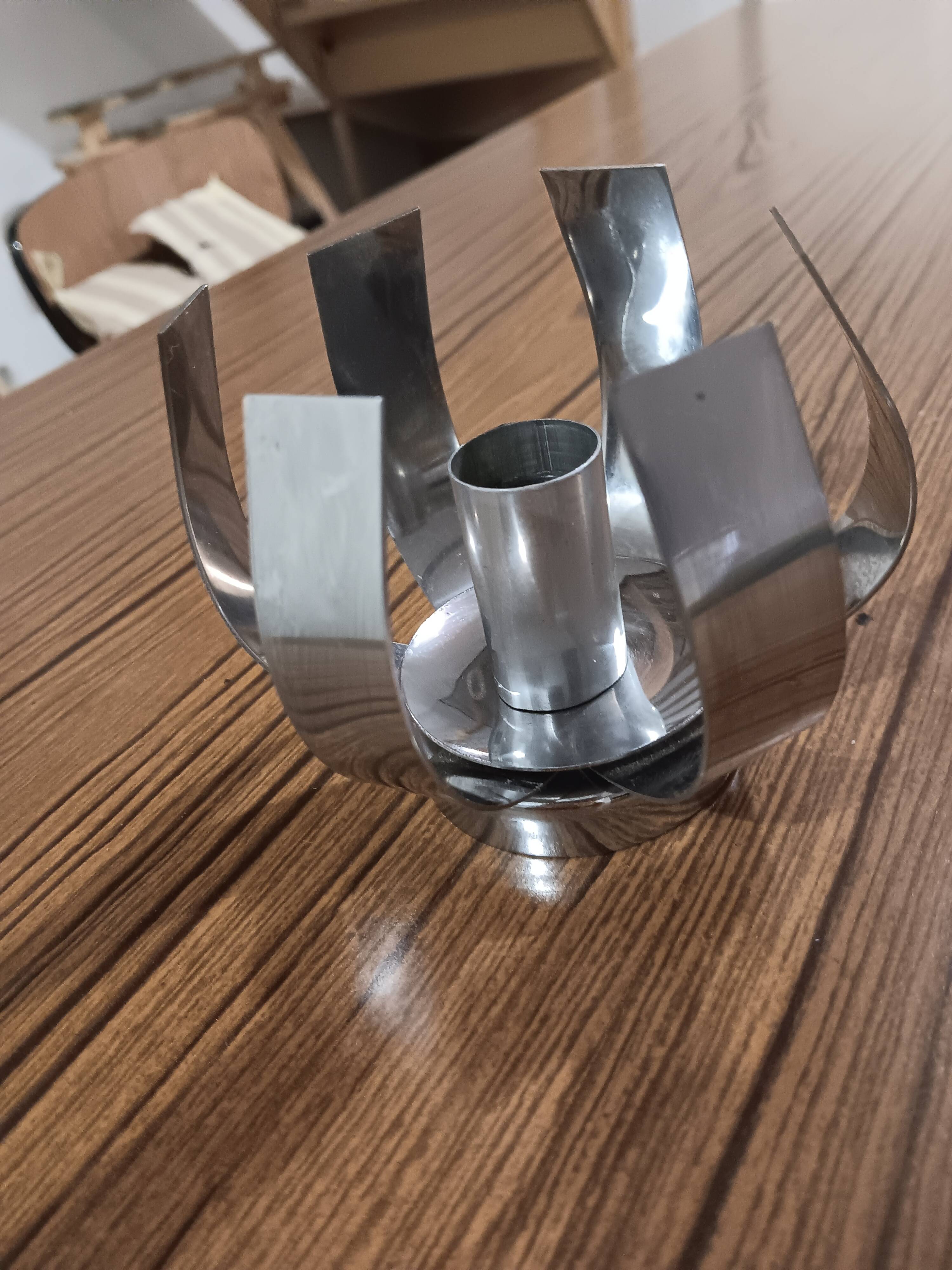 Space-age flower applique