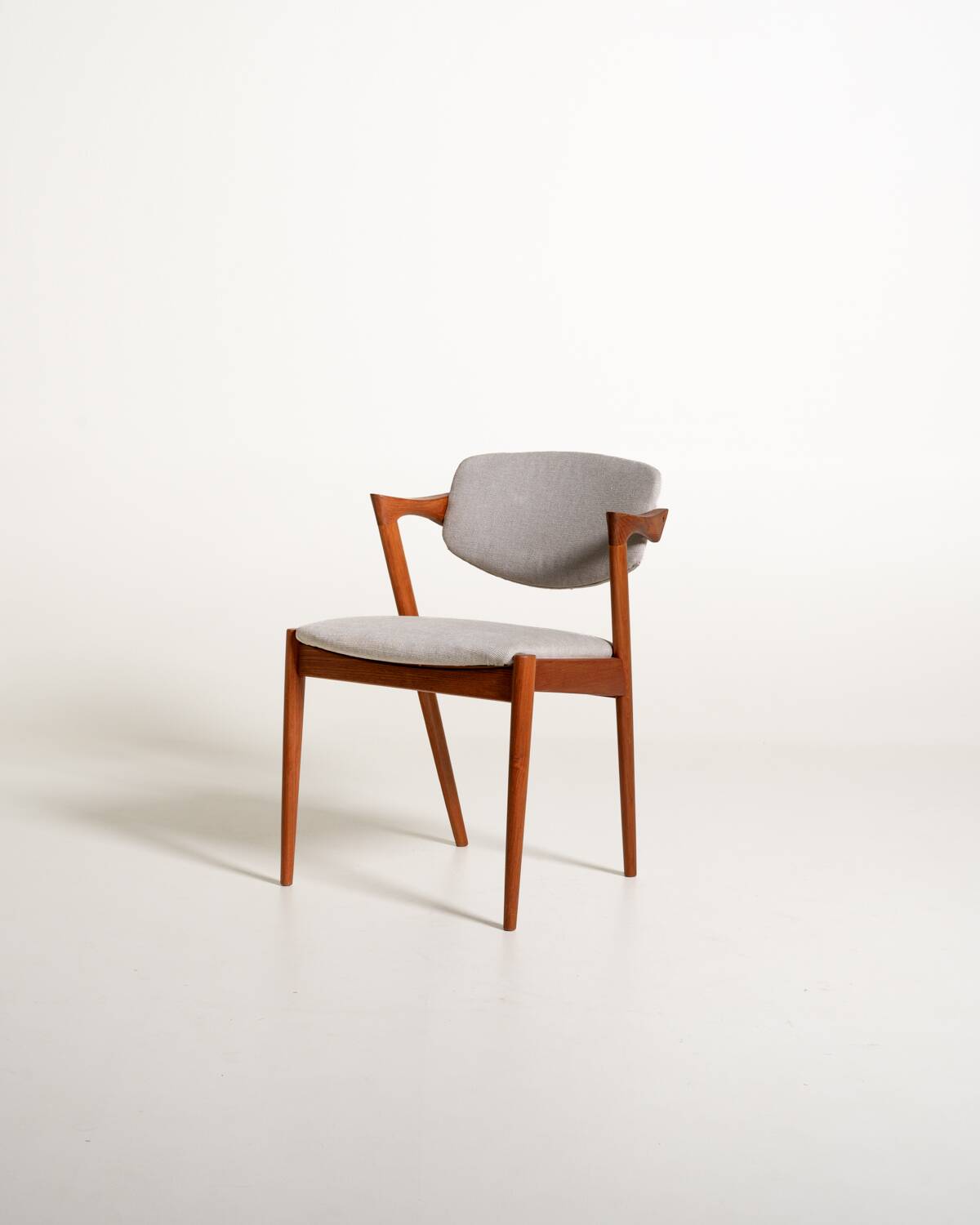 Set of 4 model “42” chairs by Kai Kristiansen for Schou Andersen