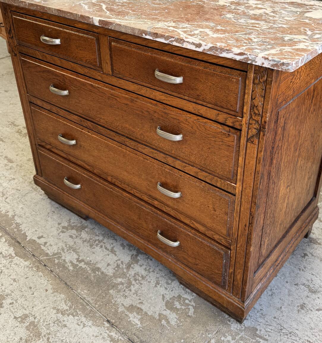 Commode en marbre