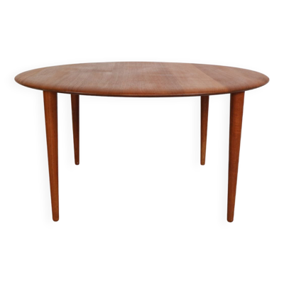 Peter Hvidt& Orla Mølgaard Nielsen Table basse ronde en teck pour France & Son, 1950