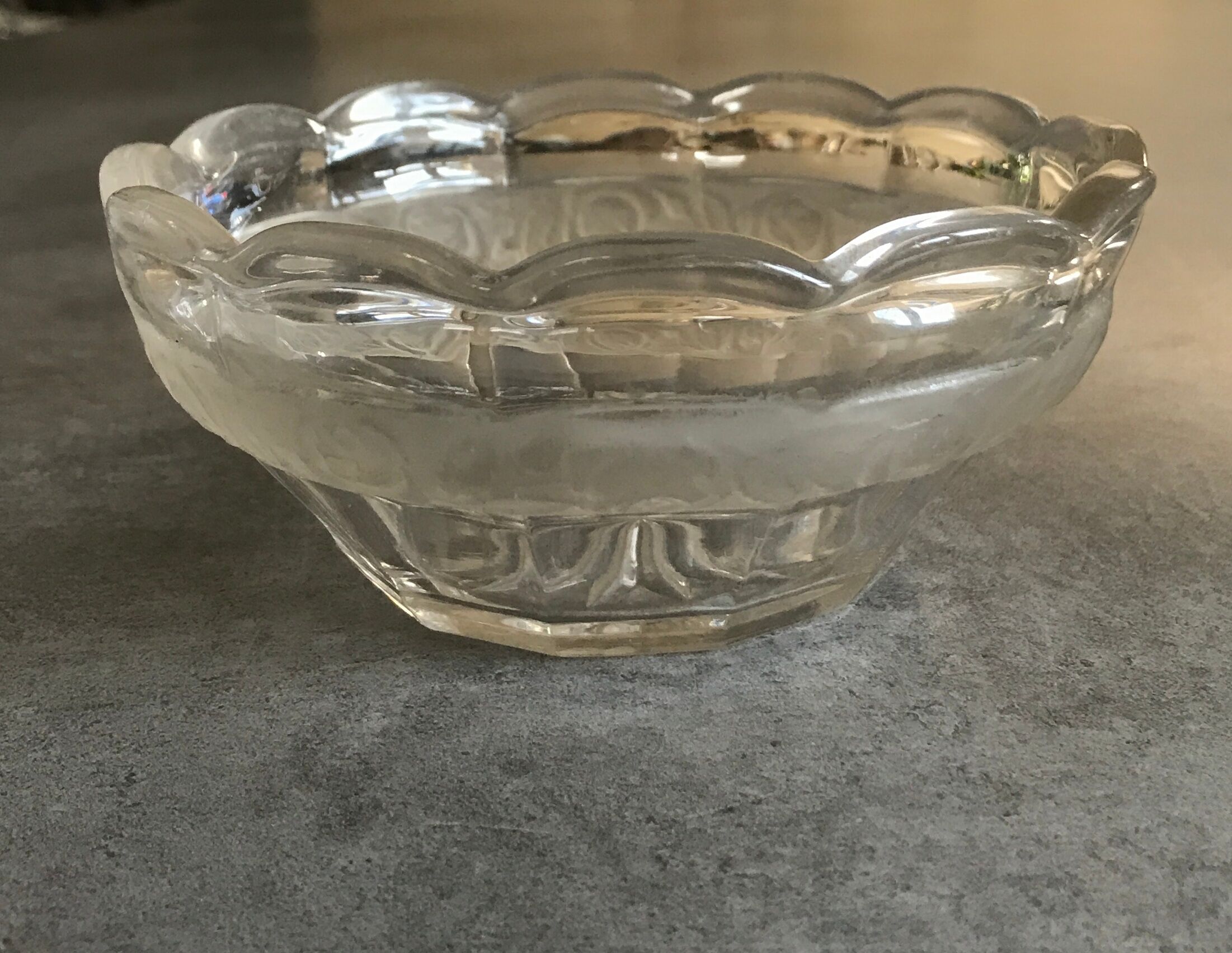 Cup in glass with decoration of frieze floral frosted art deco