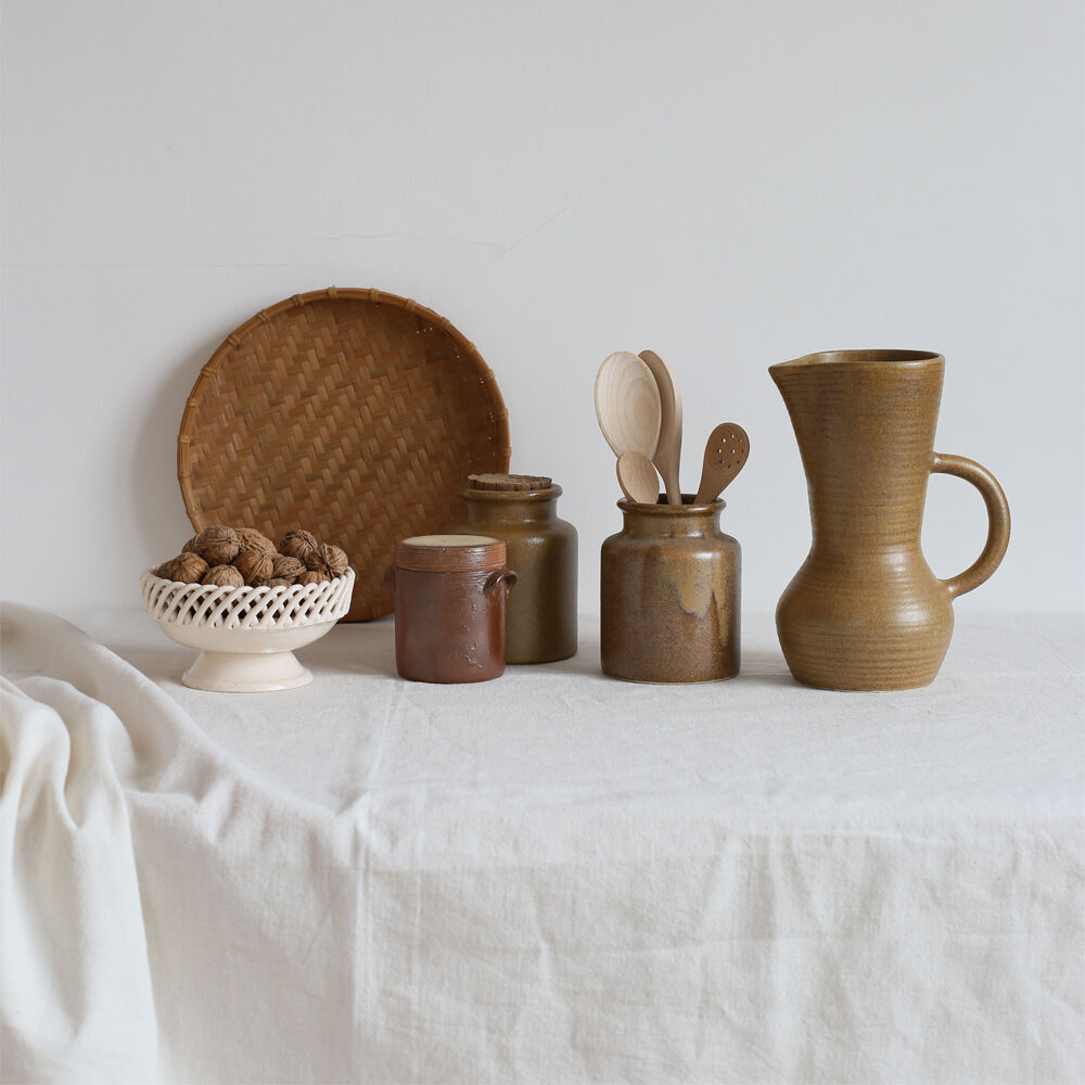 Round bamboo top