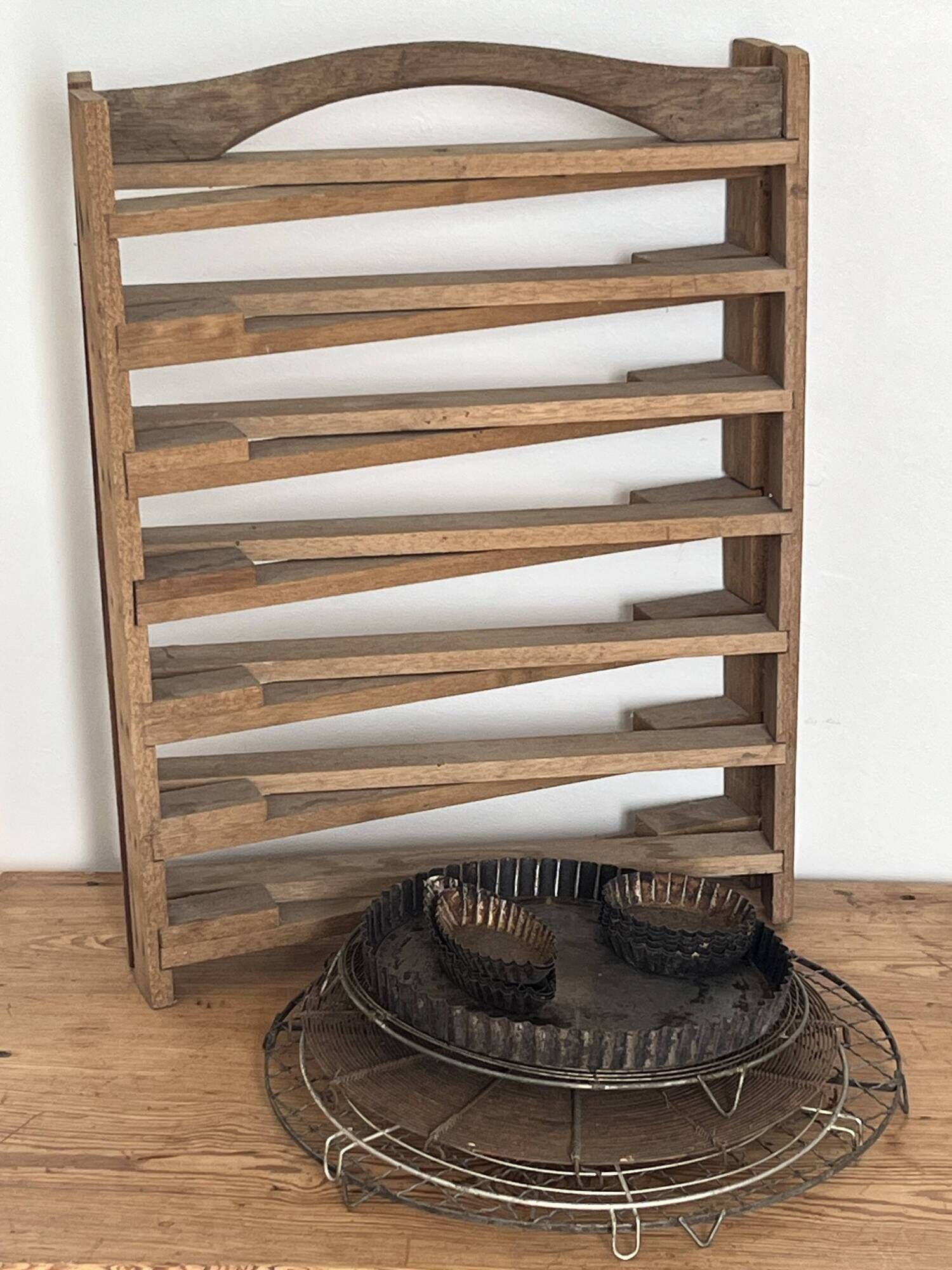 Old pastry board, wooden pie carrier,