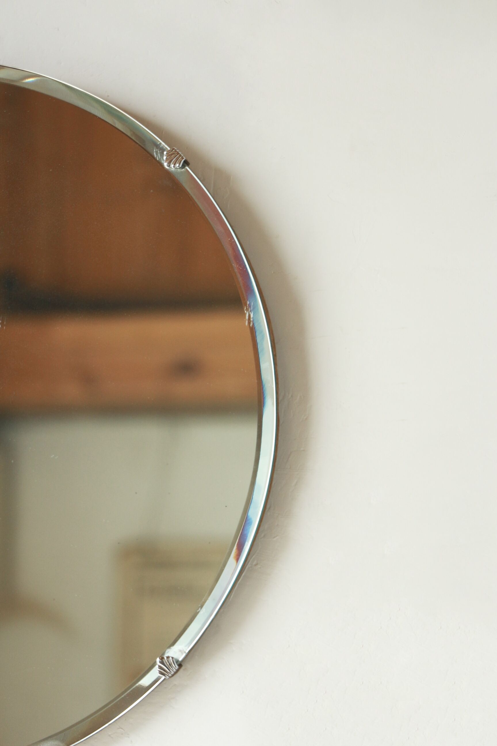 Round Beveled Mirror - 3.3