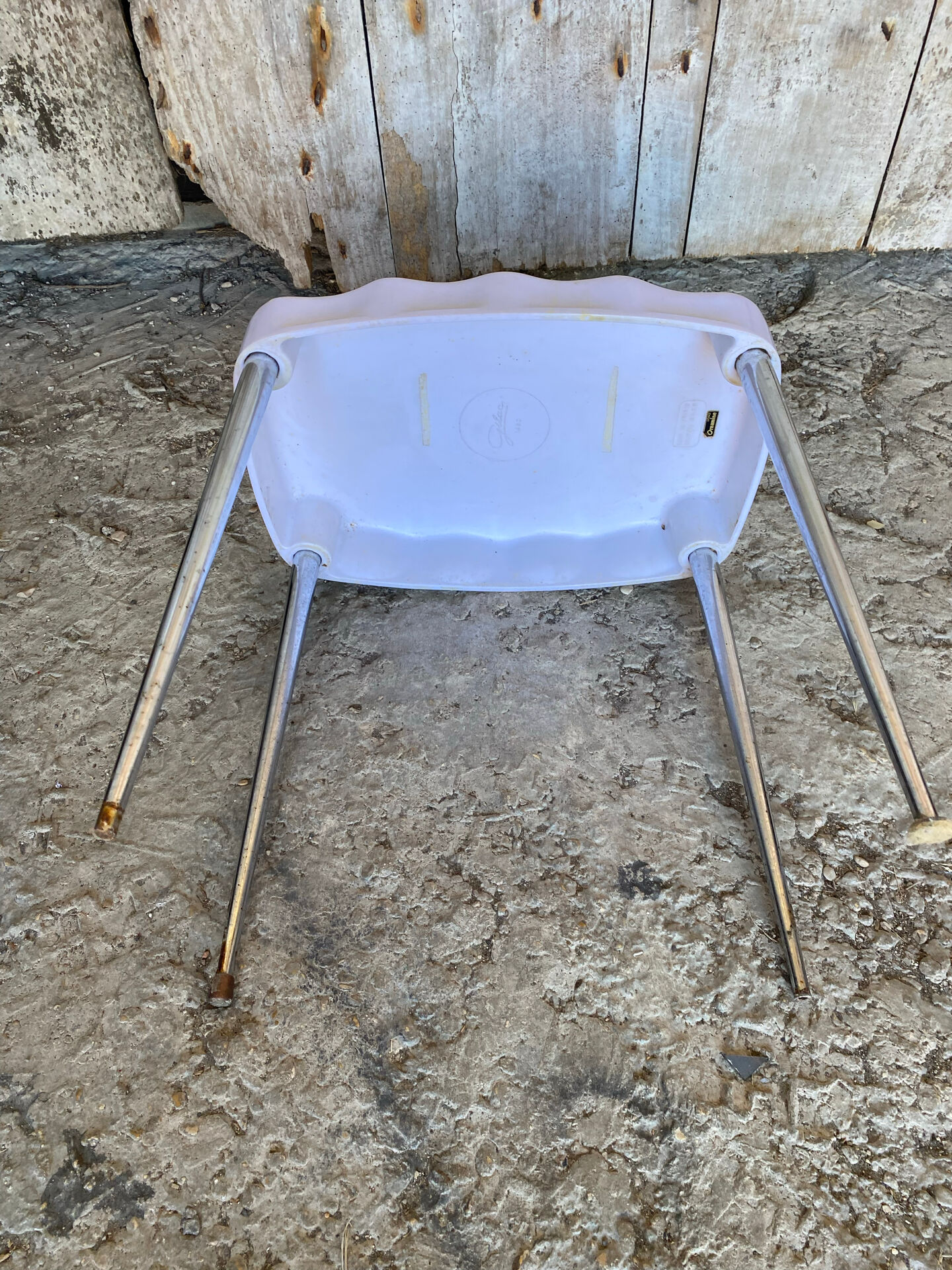Vintage Bathroom Stool GILAC 1480 Bakelite + Chrome Compass Legs