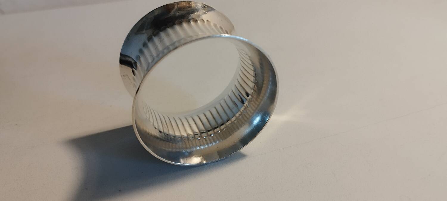 Boulenger napkin ring in silver metal
