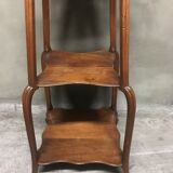 Selette en noyer sculpté