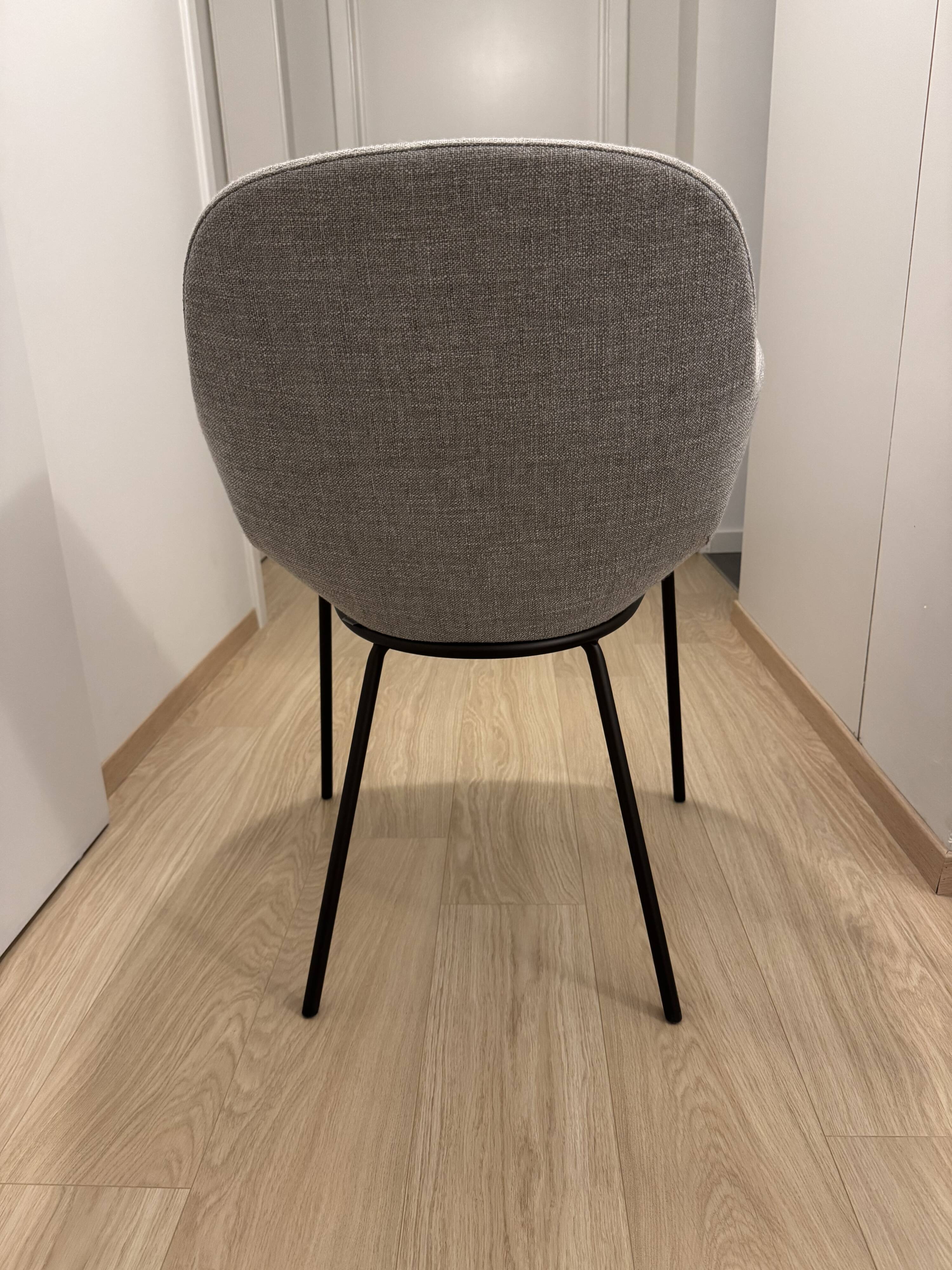 Knoll Sheru Chair