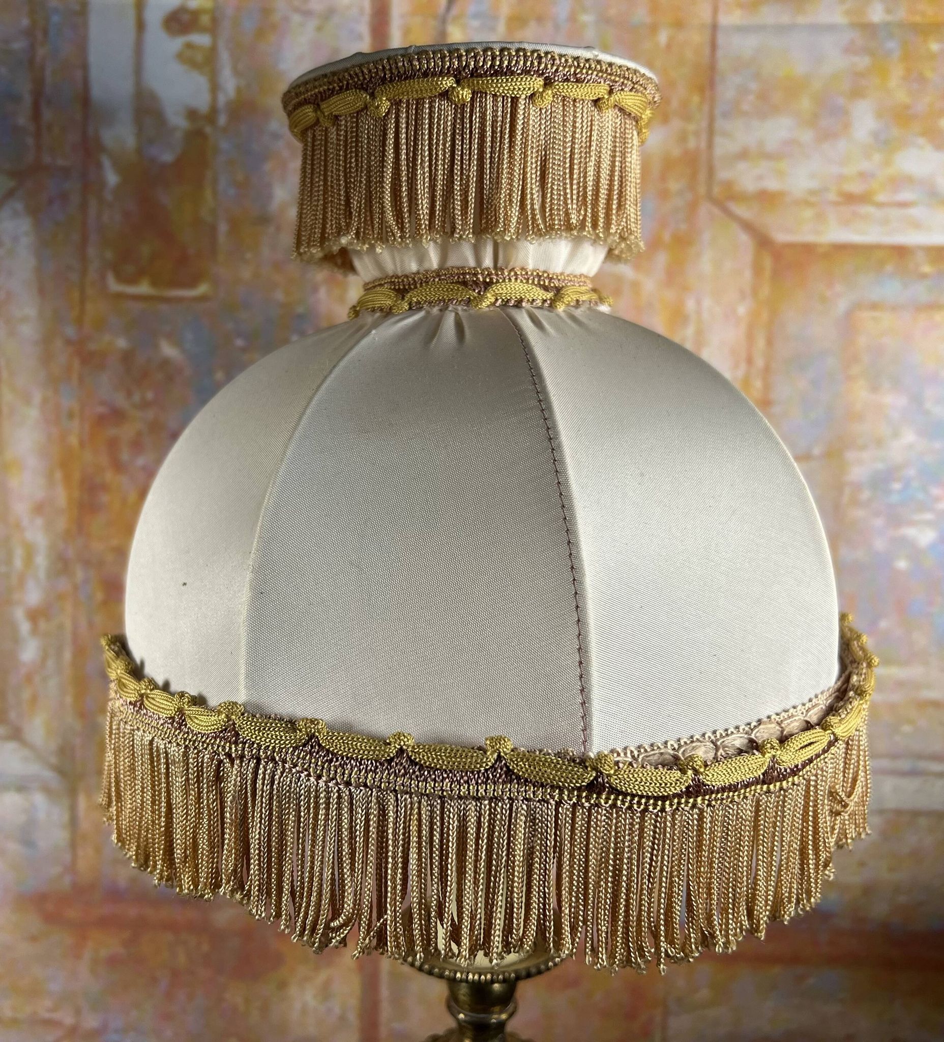 Lampe ancienne en laiton – Abat-jour à franges