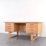 Mid-Century Oak Freestanding Desk by Torben Valeur & Henning Jensen for Dyr