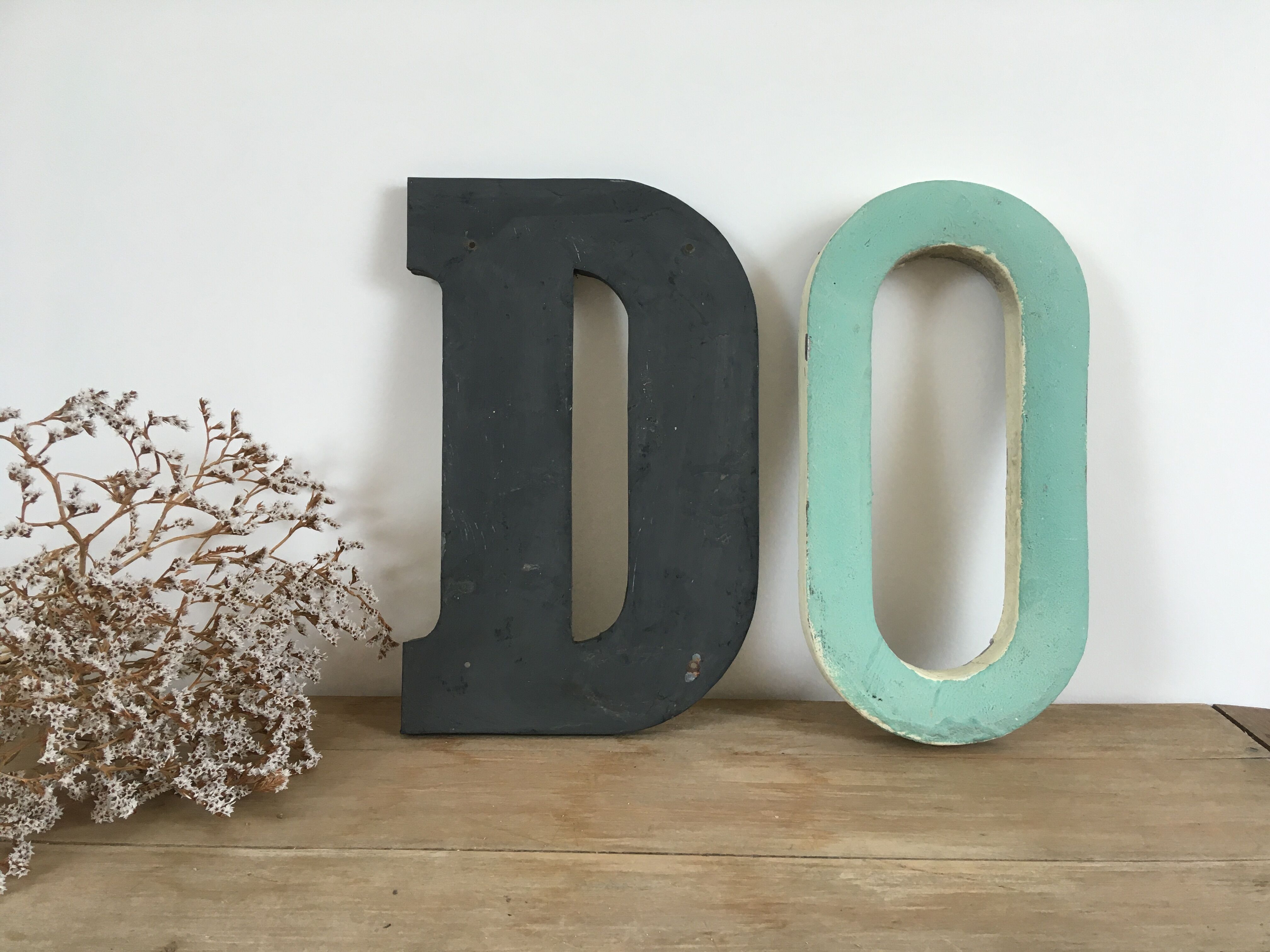 Vintage yellow sign letter S