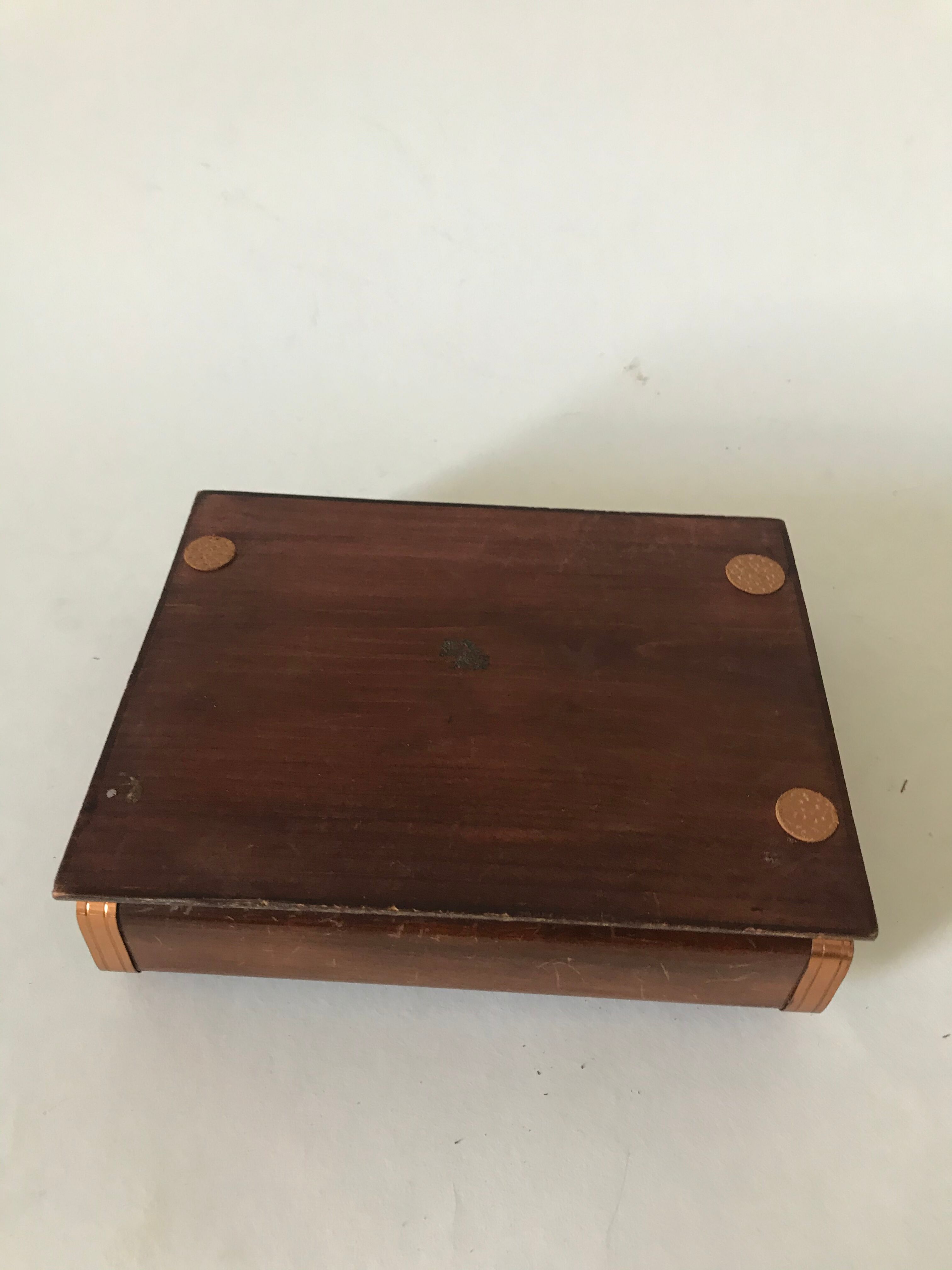 Boîte bois et cuivre