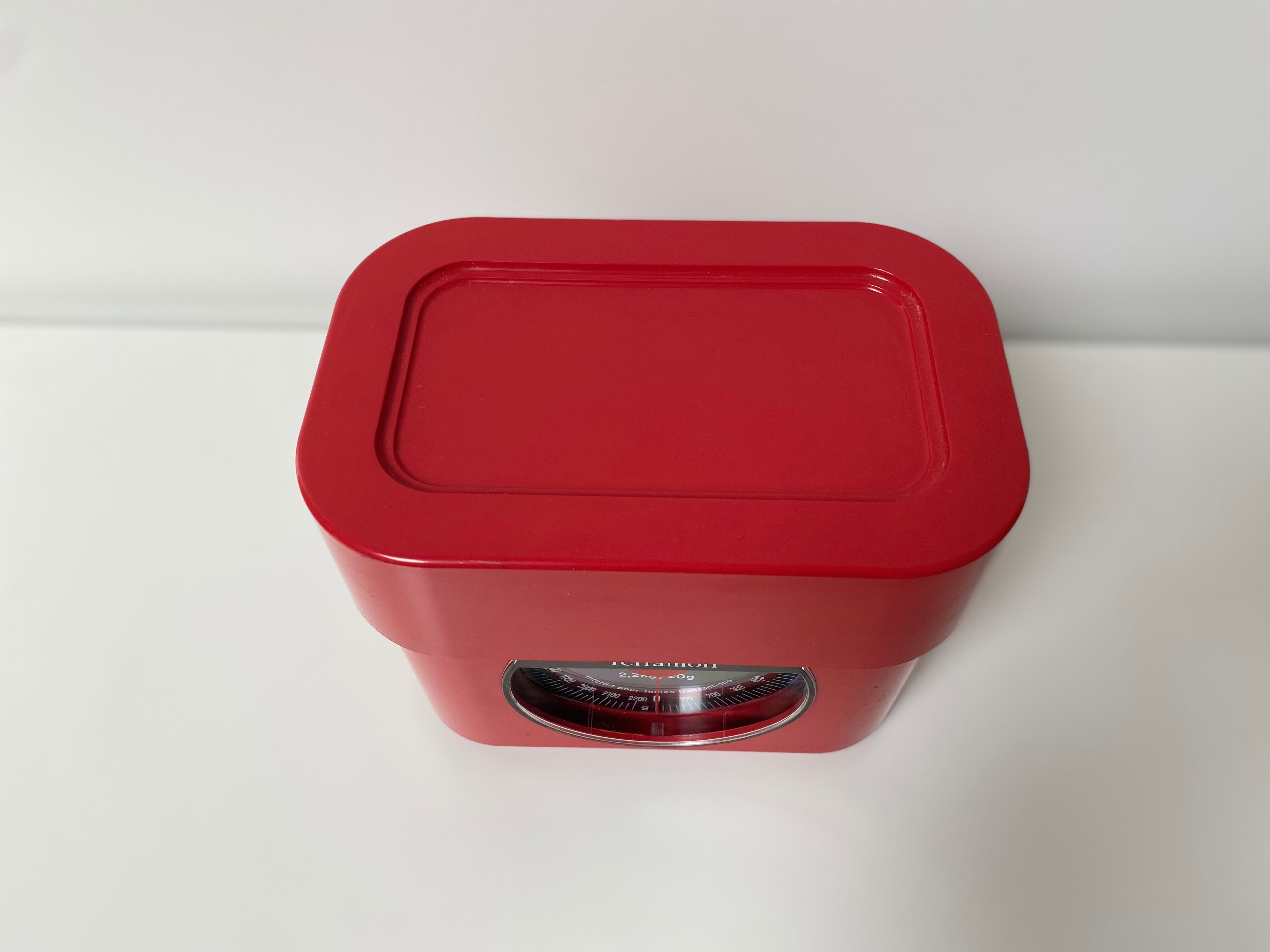 Kitchen scale Terraillon red
