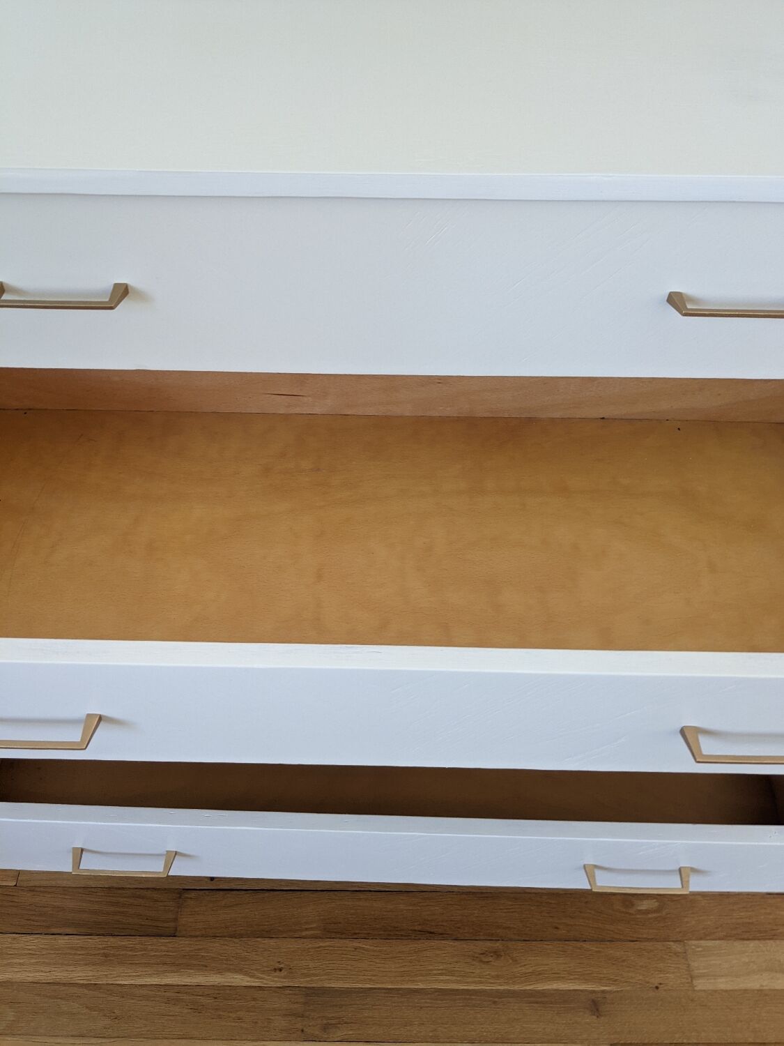 Vintage chest of drawers