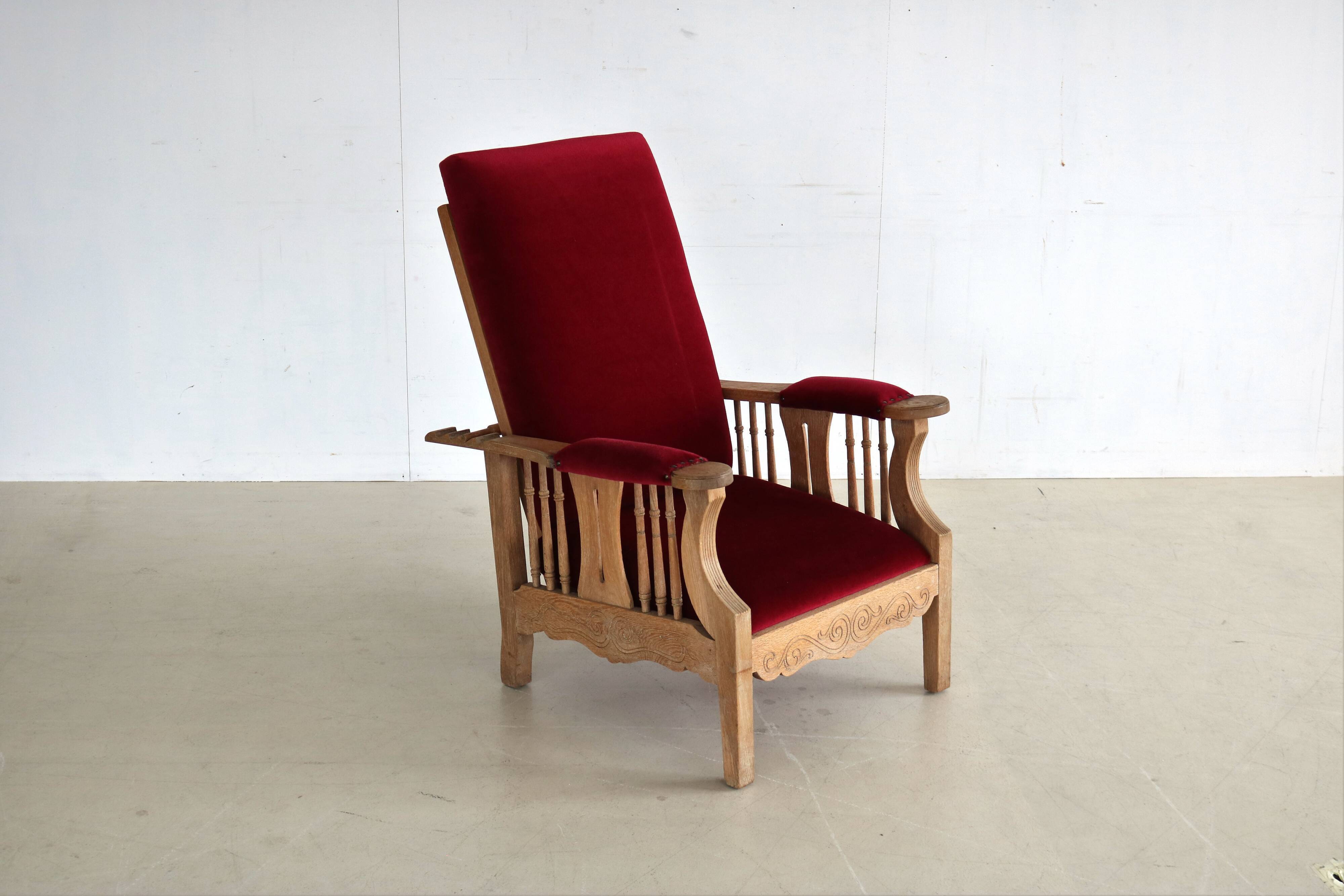 Vintage lounge chair