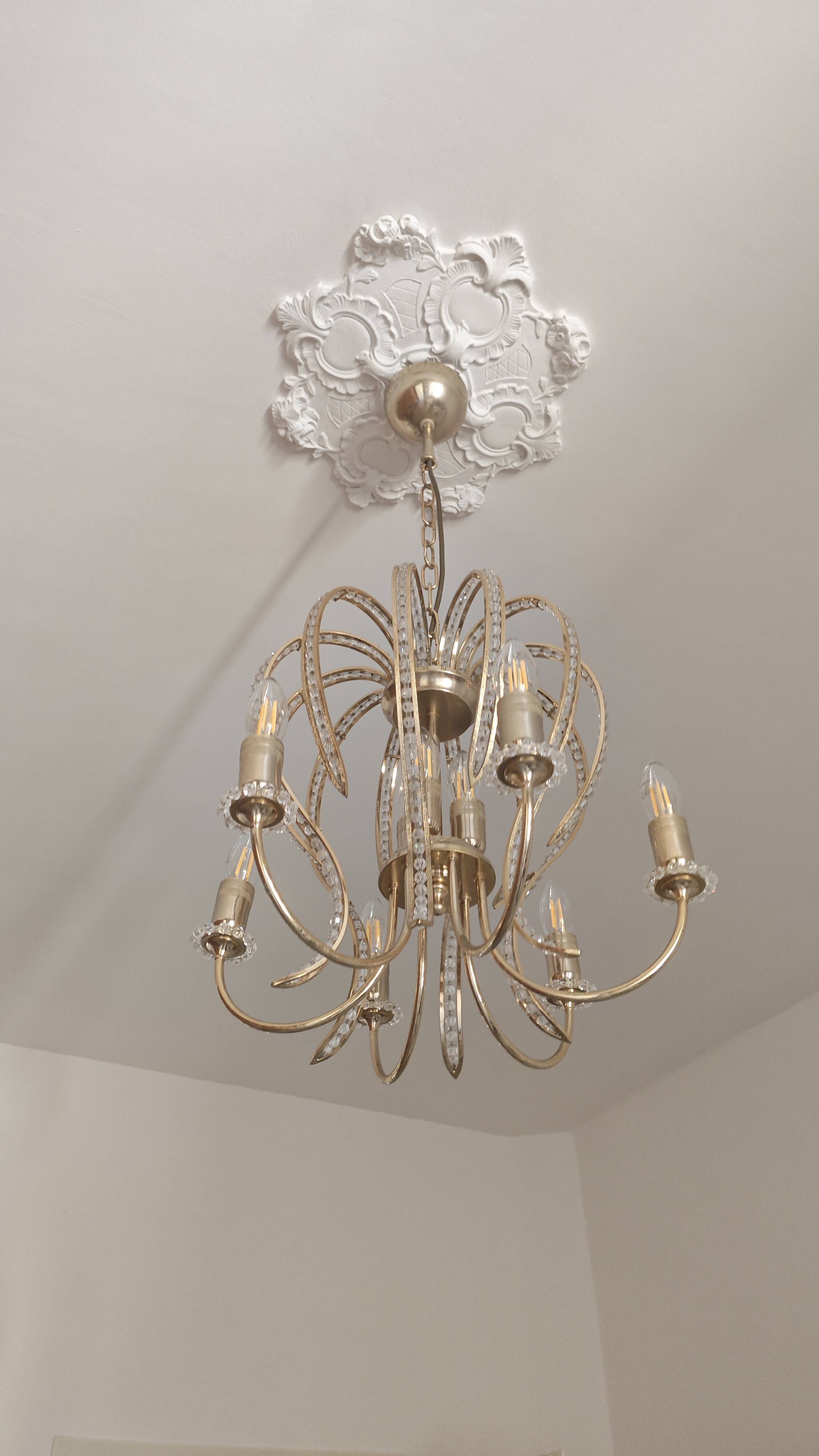 Lampadario stile romantico in ottone e cristalli