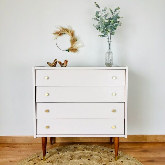 Vintage dresser