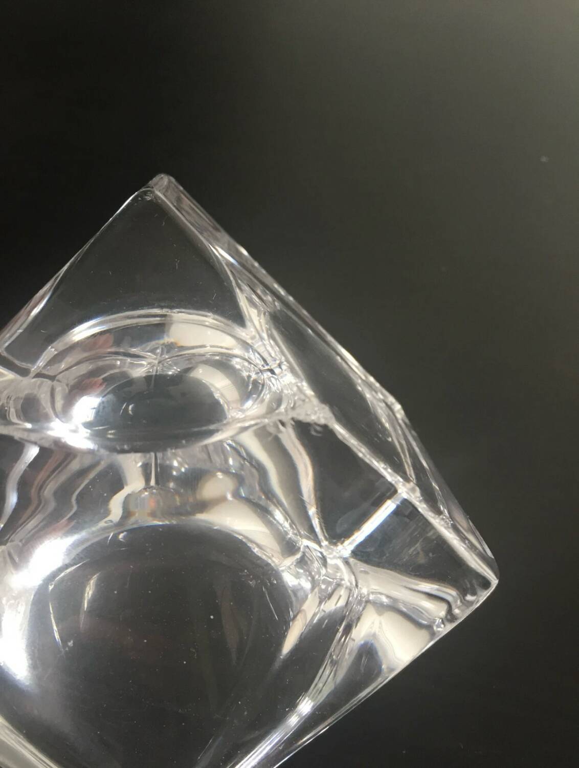 Beau cendrier cristal daum de la cubic collection