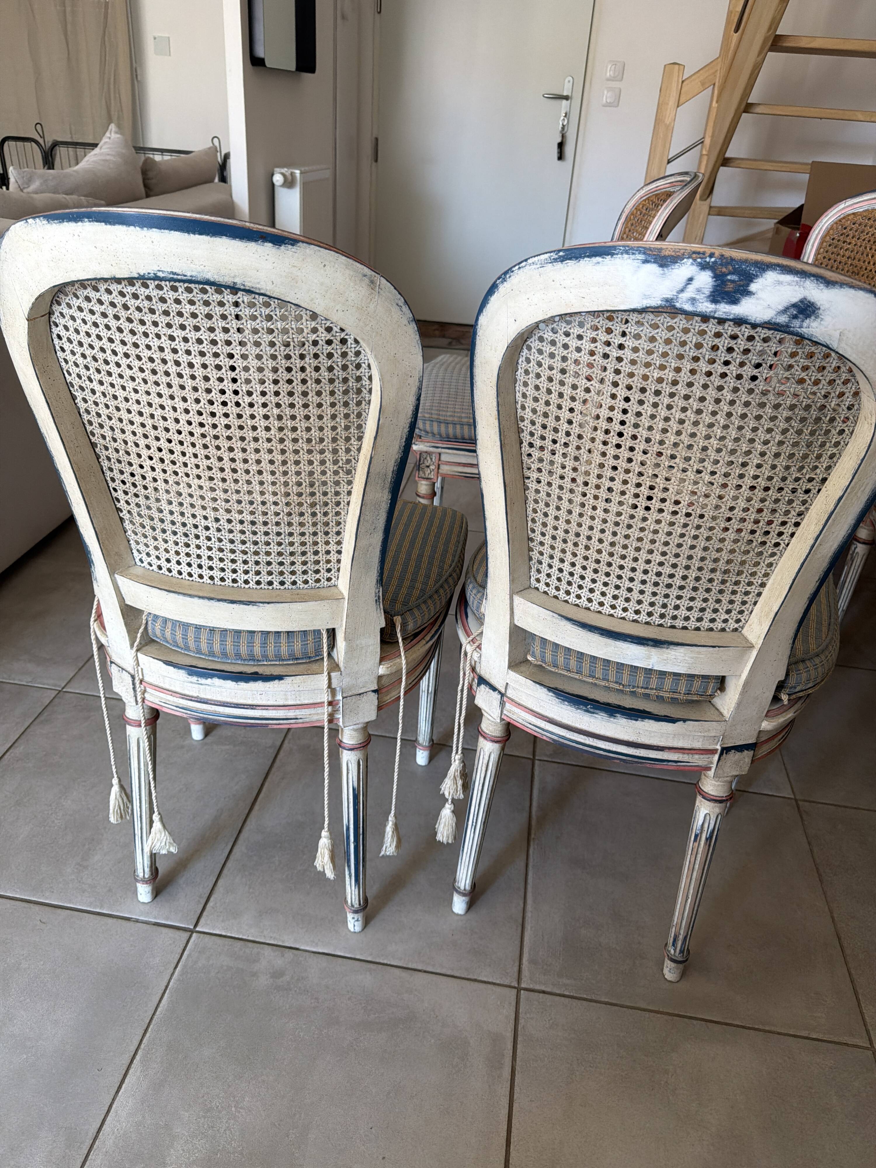 Lot de 6 chaises style Louis XVI avec cannage