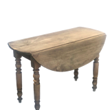 Oval flap table
