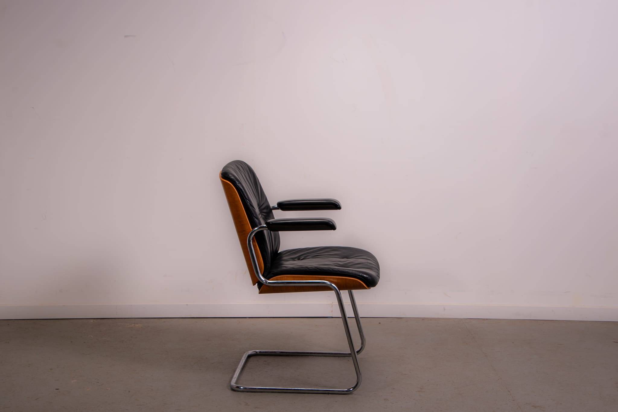 Chaise de réunion de bureau Karl Dittert pour Giroflex, vers 1986