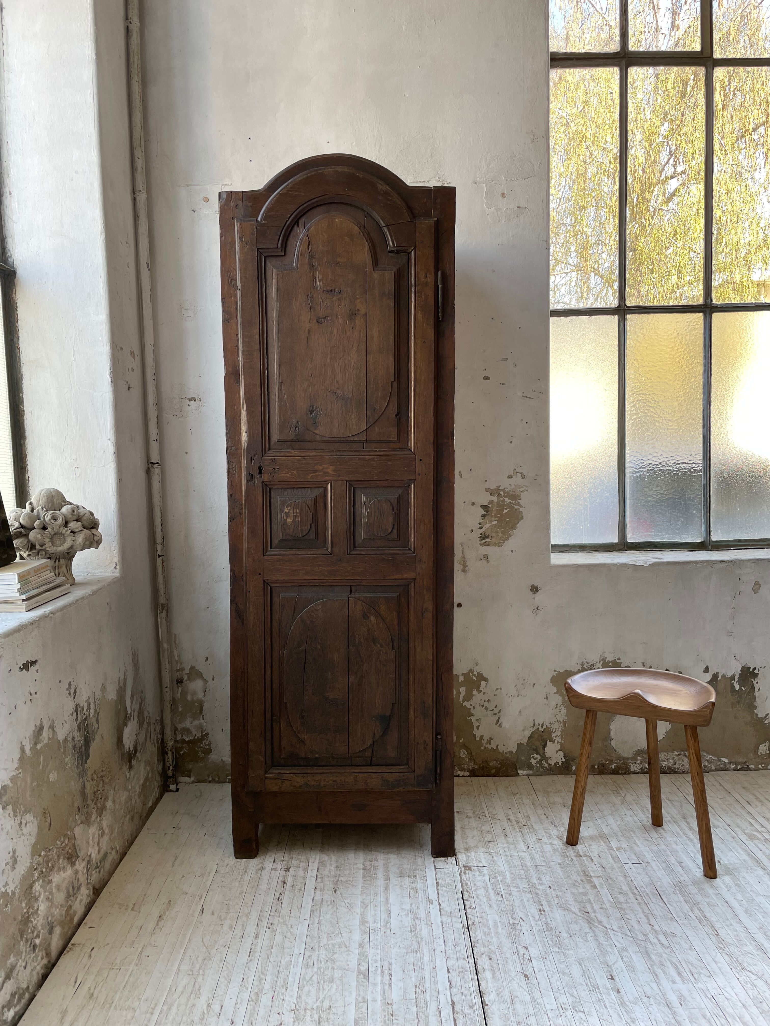 Savoyard solid oak cabinet XVIIIth