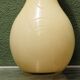 Vase de sol en verre opalin, couleur crème