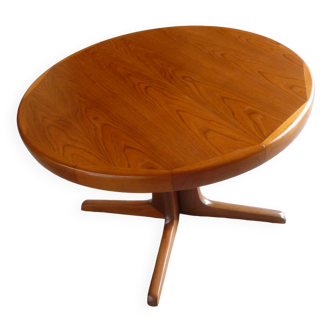 Table ronde scandinave