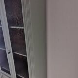 Armoire vitrée parisienne