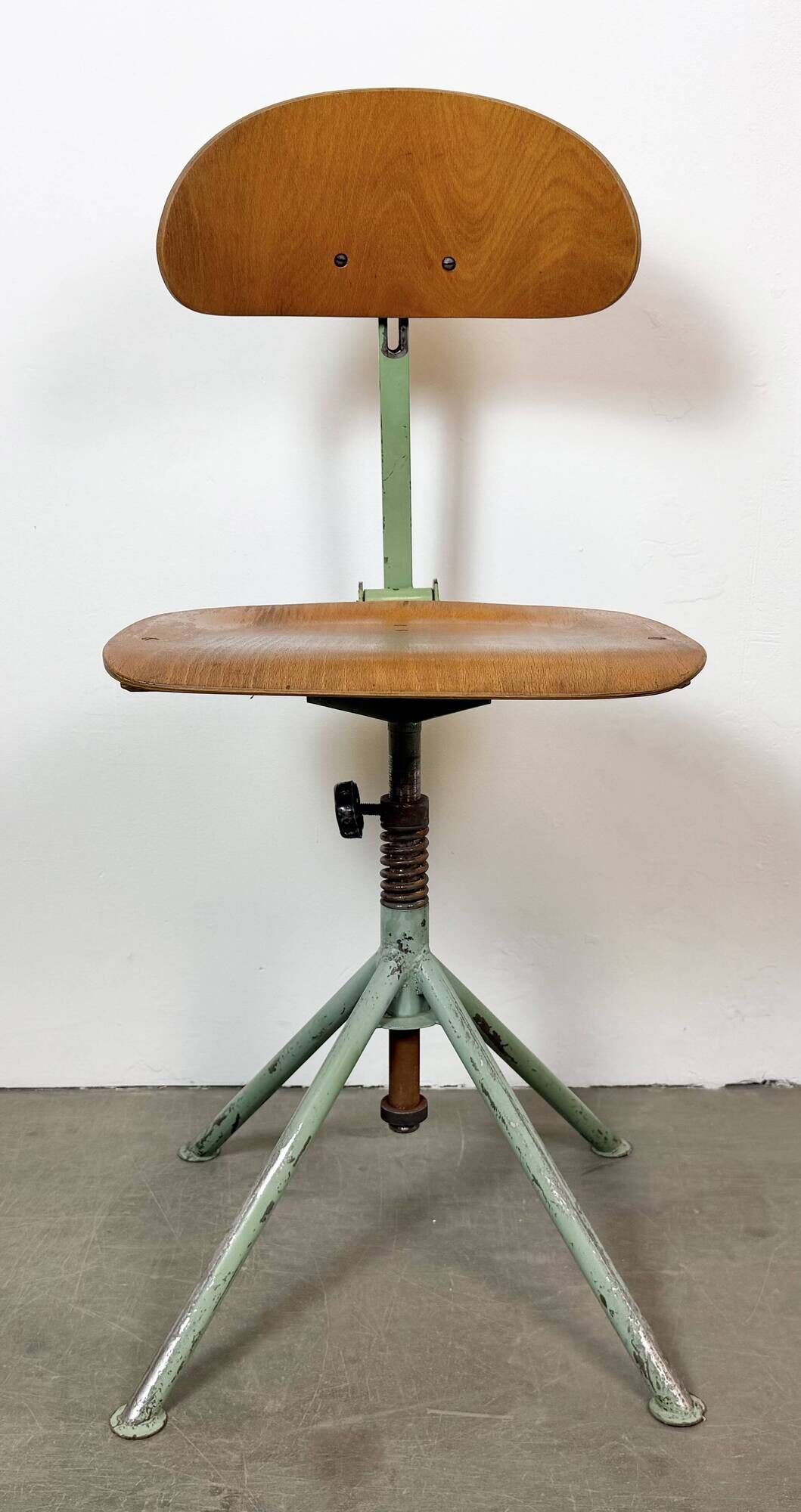 Chaise d'atelier industrielle verte, années 1950