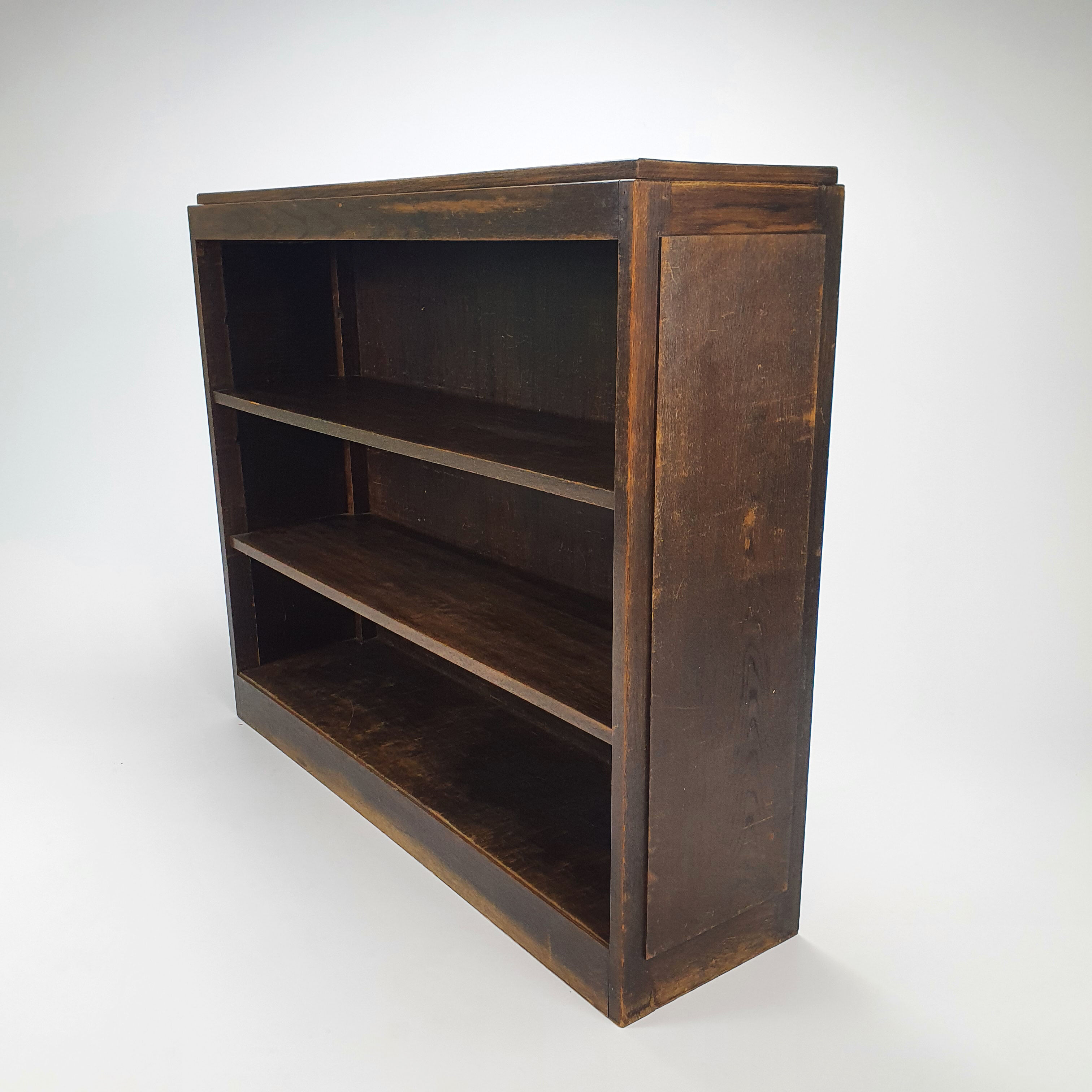 Dutch Modernist Oak Book Cabinet, 1930s