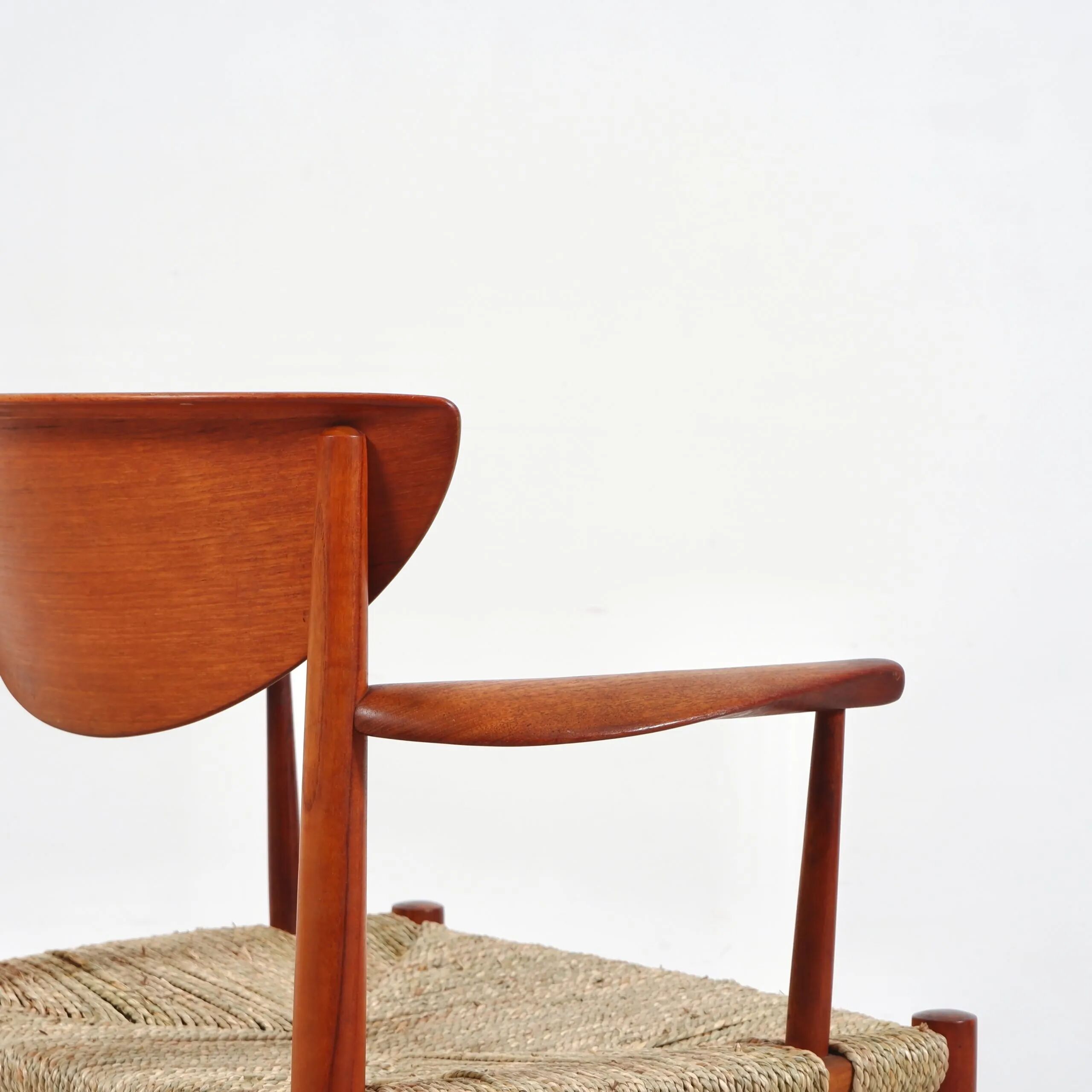 Set of model '317' & '316' by Hvidt & Molgaard-Nielsen for Søborg, fresh weaving