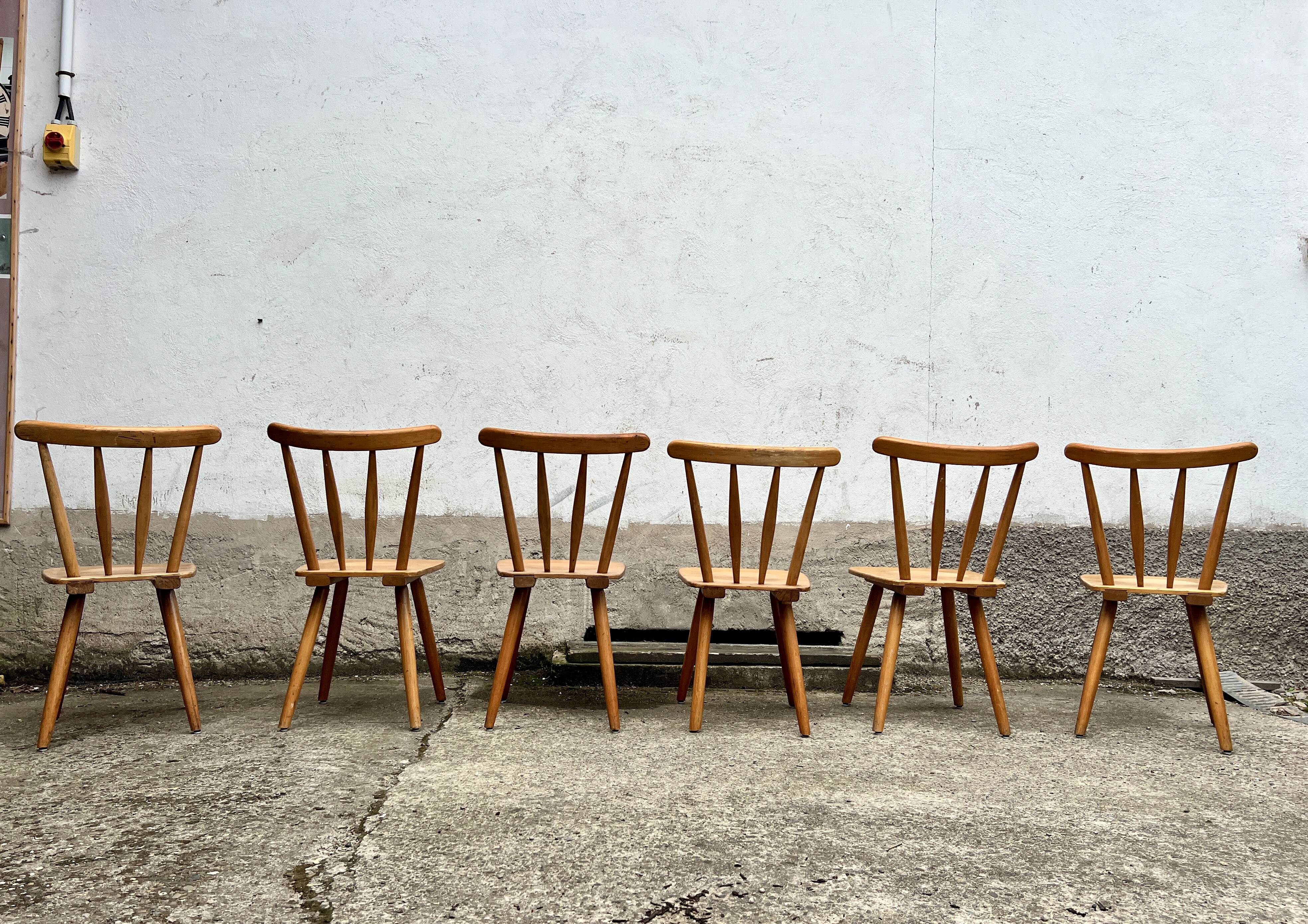 Set of 6 vintage bistro chairs - Warm stained wood