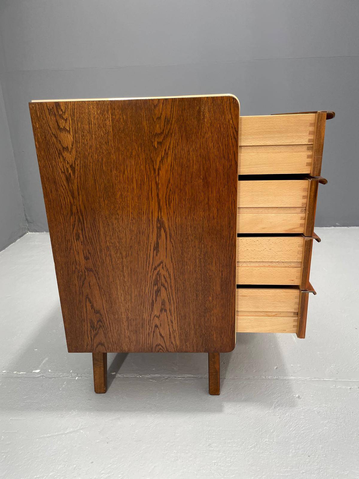Commode à Tiroirs par Bohumil Landsman pour Jitona, Tchécoslovaquie, 1960