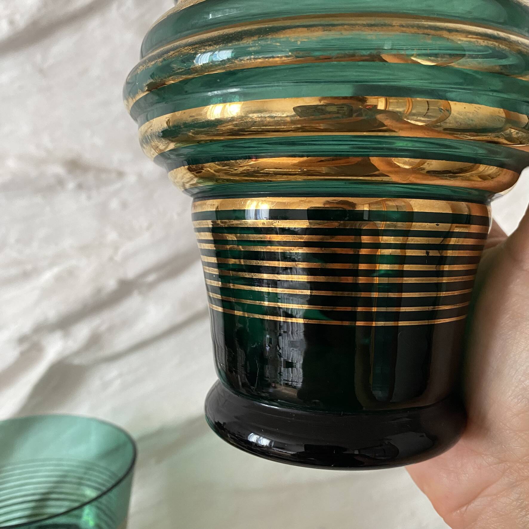 Paire de vases vert émeraude et doré , années 50-60